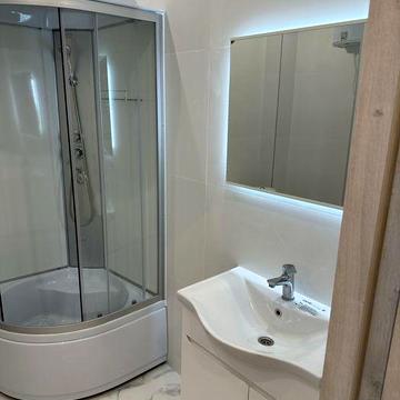 Нова квартира ( новобудова), сира , власник