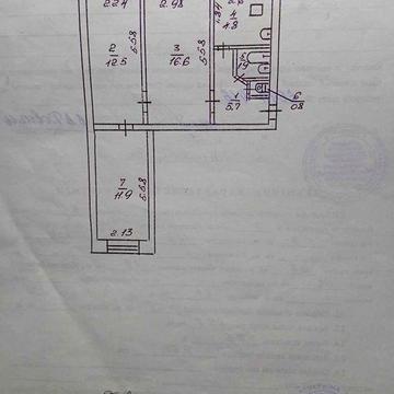 Продам три кімнатну квартиру  по вул Бірюзова