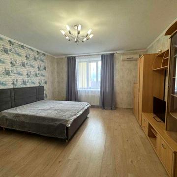 Редкое предложение у парка Победы, 1-комнатная квартира