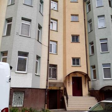 Власник здає двокімнатну квартиру в новобудові