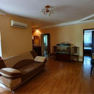 Аренда !! 3 квартира. ул. Космонавтов / Смазочные