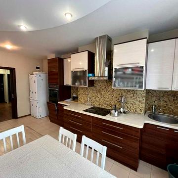 Оренда ЖК Чайка 3 кімн є Генератор! До метро Житомирська  15 хв авто