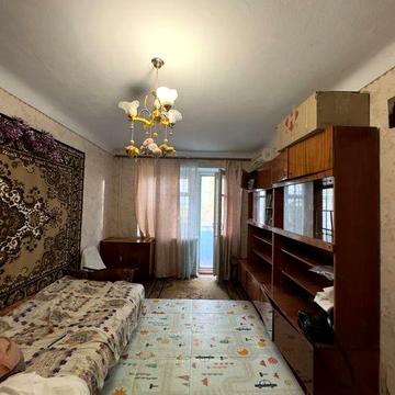 1-комн. квартира на 3 этаже, под ремонт