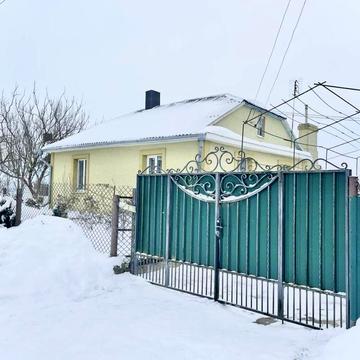 р Продаж будинку в селі Пухова з газом і водою