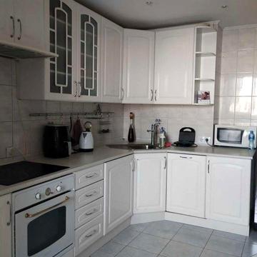 Оболонь, м.Мінська, м.Героїв Дніпра, 4-х кімн. з ремонтом, програми