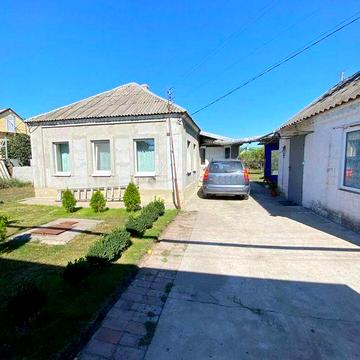 Продам дом в центре  Подгородного 9 соток  Газ