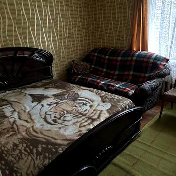 Оренда однокімнатної квартири на Вишеньці (вулиця Космонавтів)