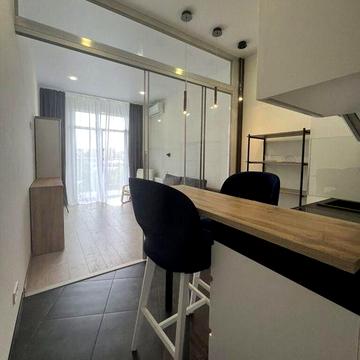 Сдам студию на 10 Фонтана