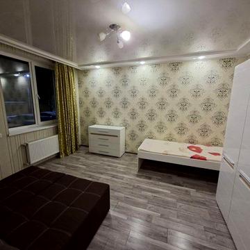 Простора квартира напроти Центрального Парку. Газ!