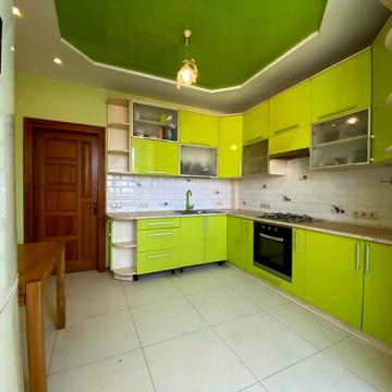 Продаж 3-к квартири пр. Червоної Калини