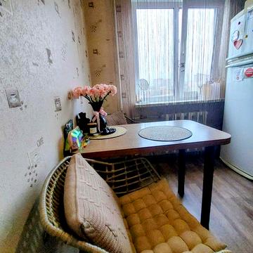 Здається 2к квартира метро Дарниця, Б-р ВР 8/20, 15000 грн.