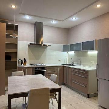 Сдам двухкомнатную квартиру , хозяин