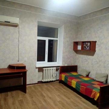 Продам 2к. квартиру, вул. Новоселівська,10 (р-он "Наша Правда")