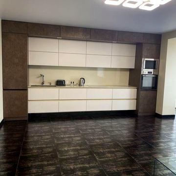 Оренда 3 кімнатної квартири в новобудові Бульвар Слави