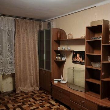 Довгострокова оренда 1к Квартира Євгена Танцюри (Генерала Петрова) вулиця