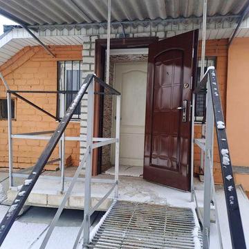 Продам пол дома с мансардой цетральная часть Кременчуга