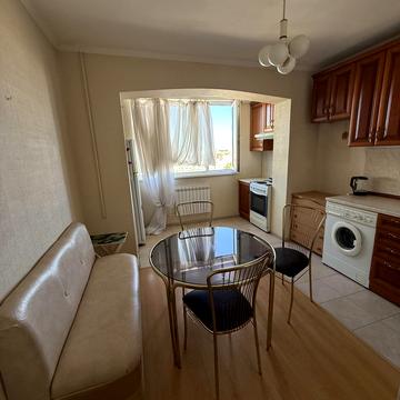 Оноре де Бальзака вул., 8-В