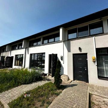 Продаж котеджу неподалік Львова. с.Ременів