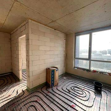 1кімнатна квартира,тепла підлога,стяжка,електрика,сантехніка!