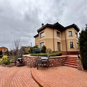 ‼️ Двоповерховий будинок в місті‼️ 5 км до центру!