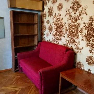 В продаже 2 к кв метро Армейская средний этаж