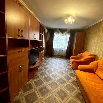 Вільна Здам 2х кімнатну 1 поверх