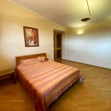 Гетьмана Павла Скоропадського вул. (Льва Толстого), 25