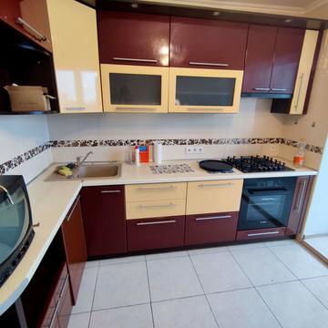 Василя Стуса вул., 28