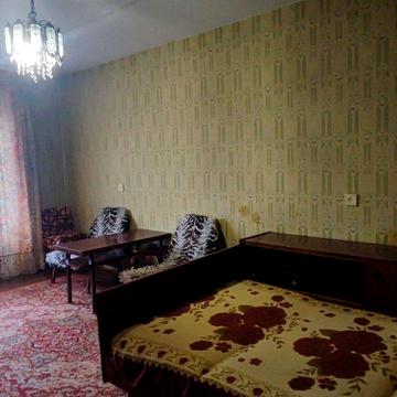 Євгена Коновальця вул., 132а