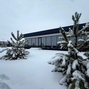 Сучасний будинок з фальцевим дахом та панорамою 95м² 6 сот є-Оселя