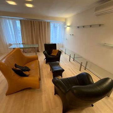 Продам квартиру в центрі Києва ЖК -