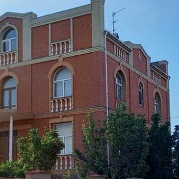 Петра Лещенка вул. (Комінтерну), 36/38