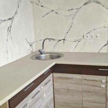 Продається квартира з ремонтом біля метро