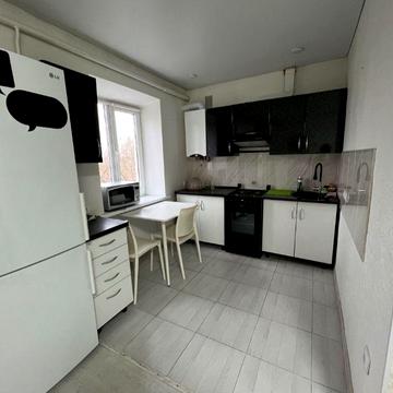 Оренда 2 кім квартири в центрі міста.