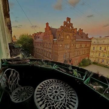 Довгострокова оренда 2к Квартира Леонтовича вулиця