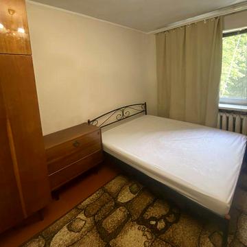 Сдам  собственник однокомнатная 33мкв Титова