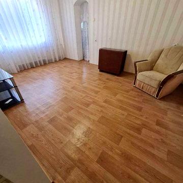 Продам 2 кімн. квартиру на Молодіжному. 5/9 блоч. 36500