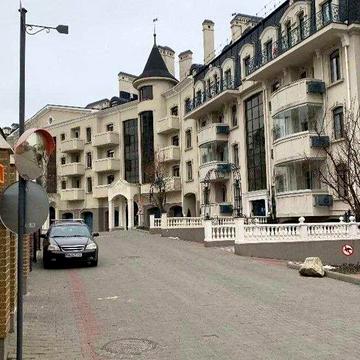 Продам 4-х рівневий таунхаус в елітному закритому ЖК Зелений Мис.