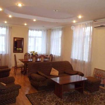 Здам 2-к. Метро Золоті Ворота - 5 хвилин пішки