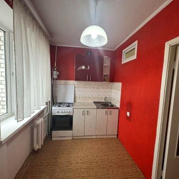 Сдам 1 комнатную квартру в высотном доме