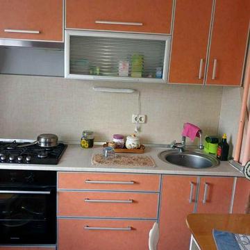 ПРОДАМ Хорошая 1о комн кв 33м 6/9ти, ул.Авраменко. С обстановкой!