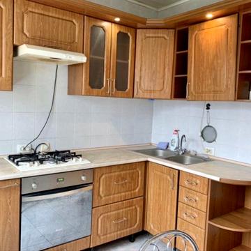 Оренда 1-кімн. м.Героїв Дніпра —5 хвилин пішки,Без комісіі!