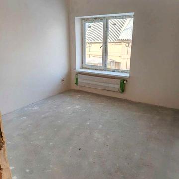 Продам таун на вулиці Богомольця 2154