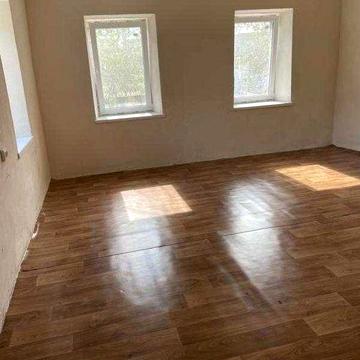 Продам дом в селі  Буялик недорого!    р9