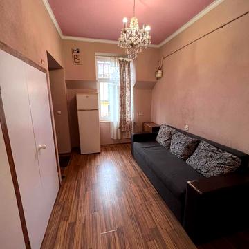 Михайла Драгоманова вул., 29