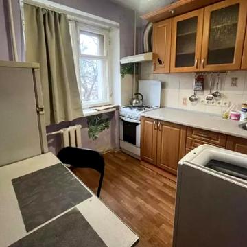 Однокімнатна квартира з ремонтом на Адміральському проспекті