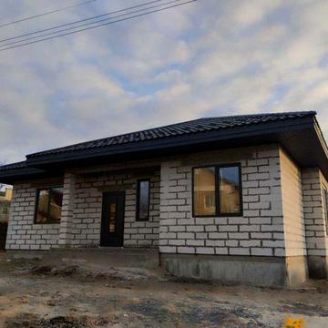 Новобудова на 10 сотках в затишному районі міста