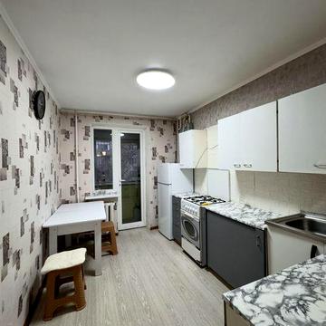 Трёшка в центре ( ул.Хотинская )