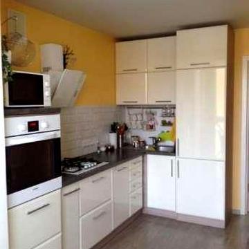 Соборна вул. (), 10-Б