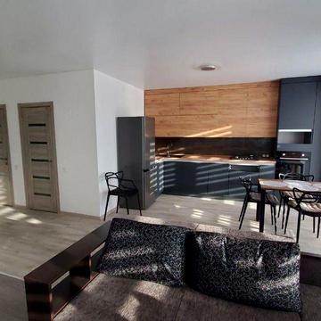 Оренда. Кухня-студія + окрема кімната. На щасливому. 60м2